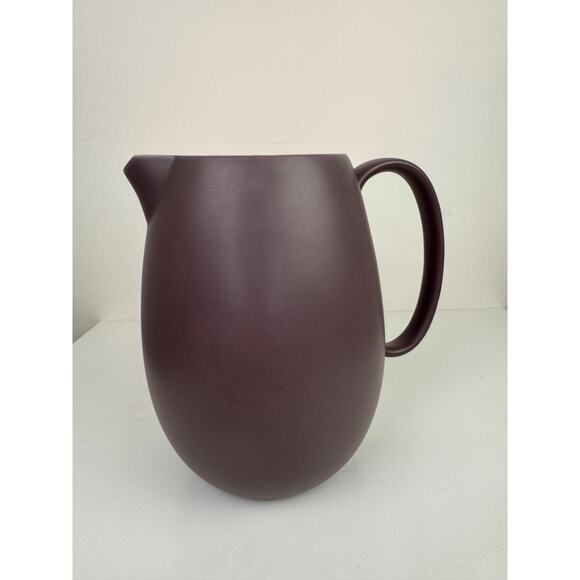 Vera Wang by Wedgwood Naturals Purple Large Portable Solid China Pitcher - Picture 3 of 8